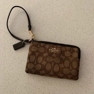 Coach corner zip wallet